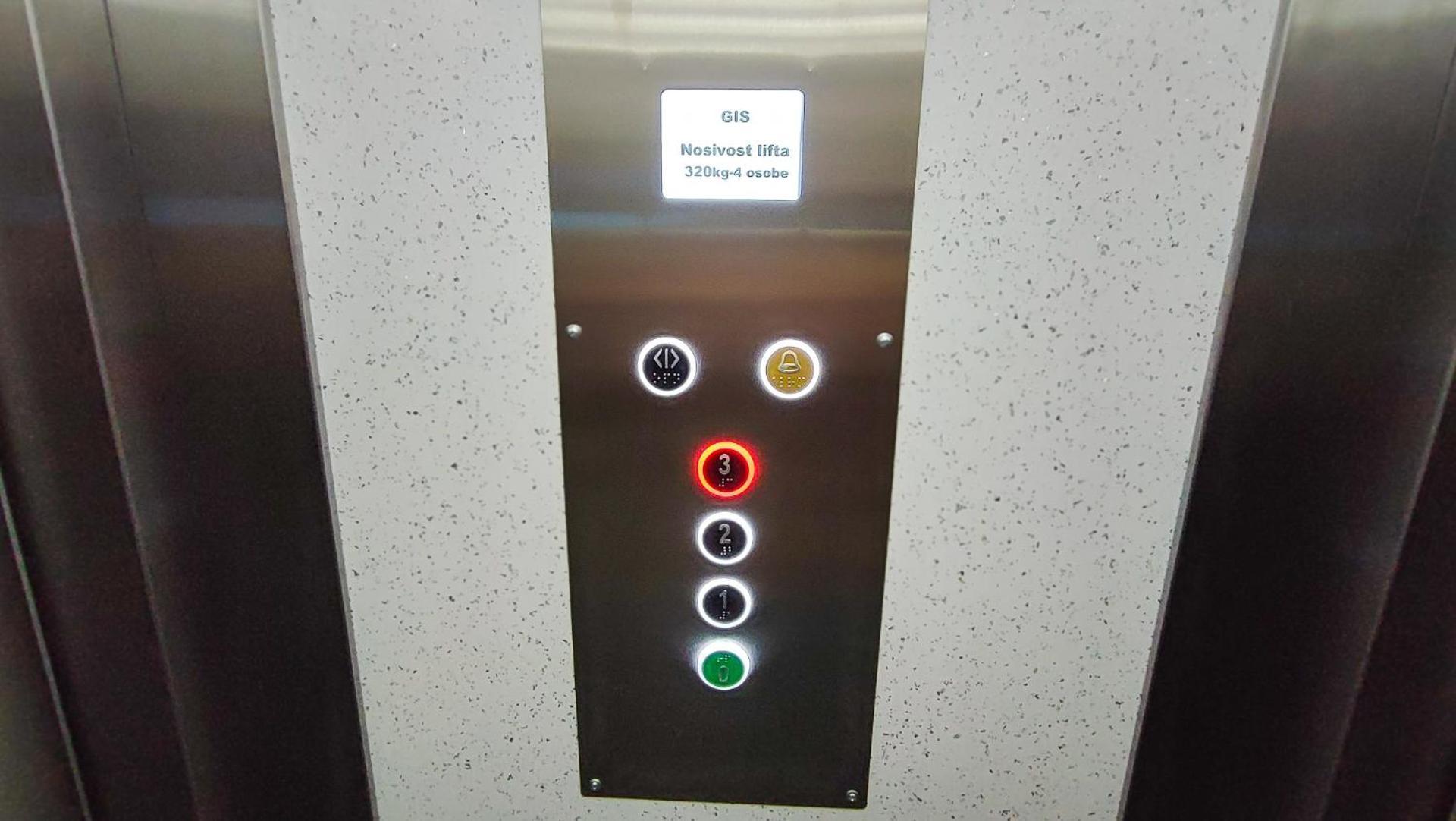 Filinhome Trg Mladenaca Novi Sad Eksteriør billede